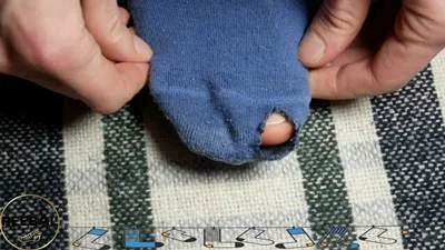 چطور از سوراخ شدن جوراب جلوگیری کنیم؟